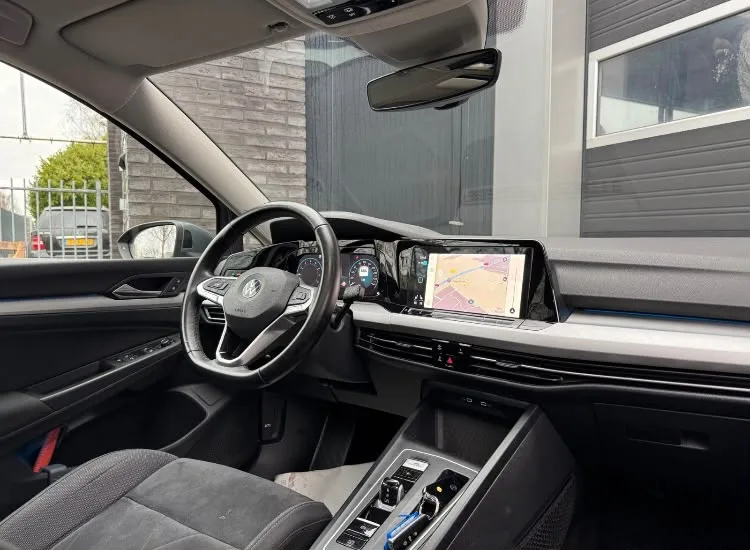 Volkswagen Golf Variant 1.0 eTSI — foto 4