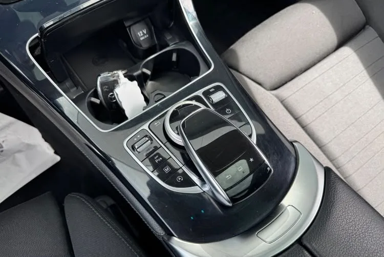 Mercedes-Benz GLC 220 d 4MATIC — foto 9
