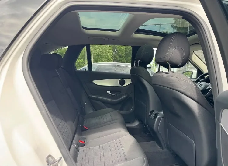 Mercedes-Benz GLC 220 d 4MATIC — foto 7
