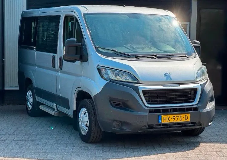 Peugeot Boxer 330 2.0 BlueHDi