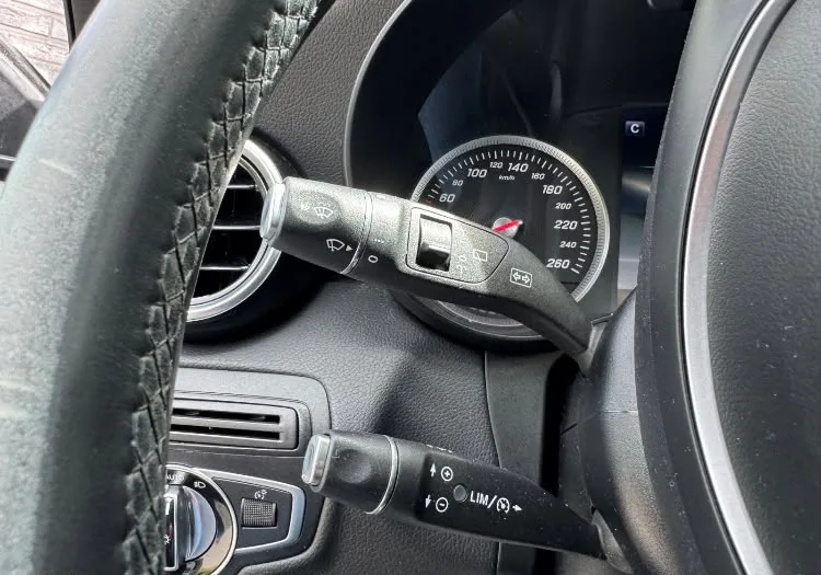 Mercedes-Benz GLC 220 d 4MATIC — foto 10
