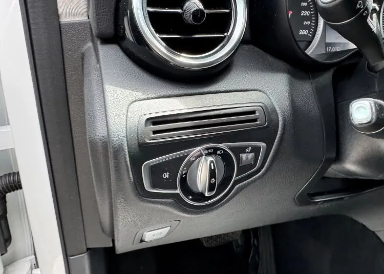 Mercedes-Benz GLC 220 d 4MATIC — foto 11
